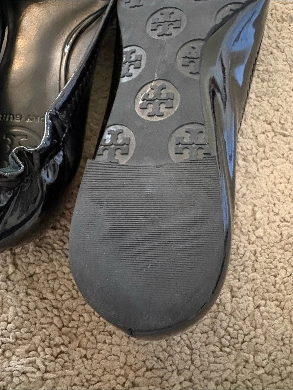 Tory Burch Reva Black Patent Logo Round-Toe Ballet Flats Size 5